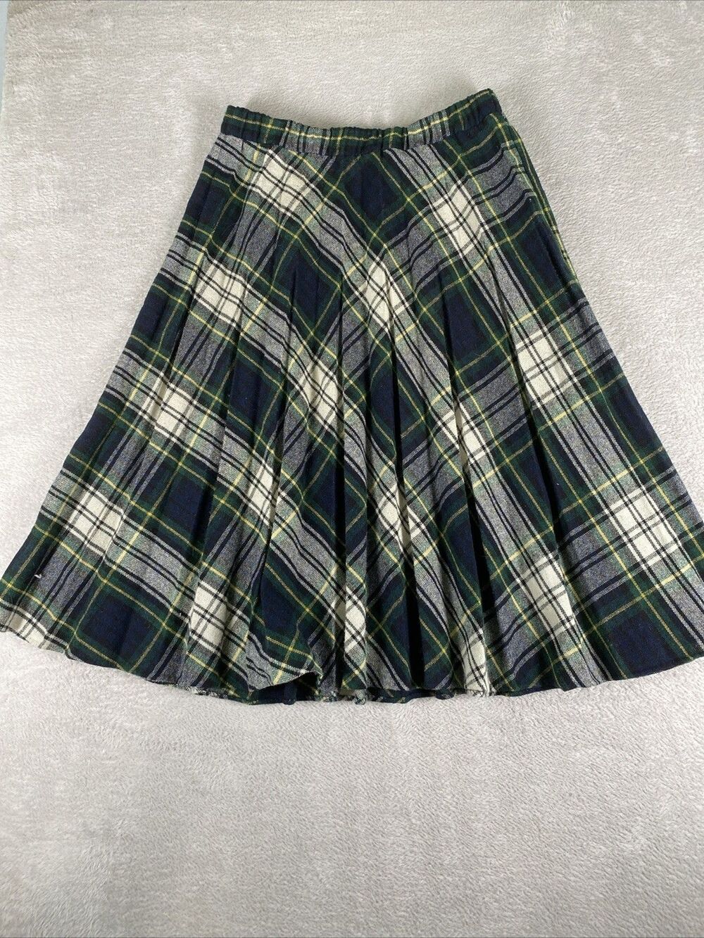 True Vintage Wool Skirt Women's Medium Green Plaid Pleated Midi Tartan